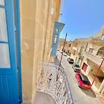 Ta' Dun Martin And Taz-zija Bed and Breakfast Nadur