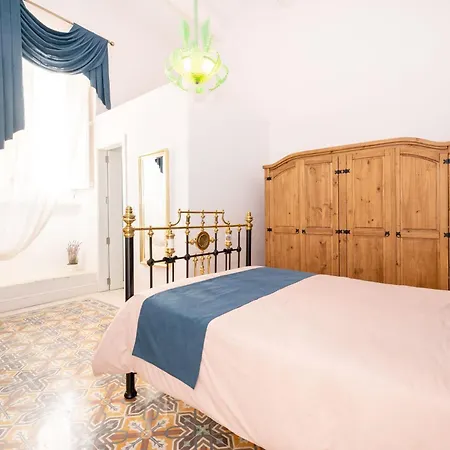 Ta' Dun Martin And Taz-zija Bed & Breakfast