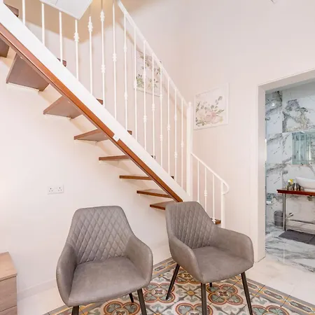 Ta' Dun Martin And Taz-zija Bed & Breakfast