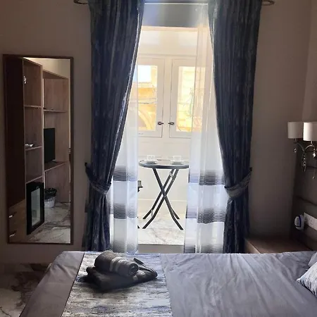 Ta' Dun Martin And Taz-zija