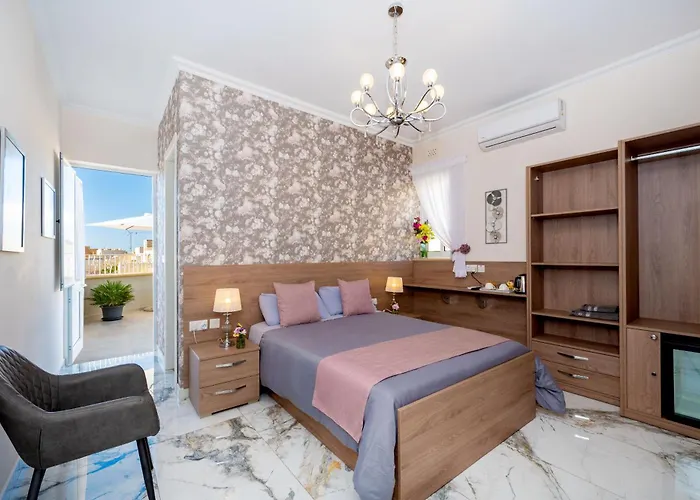 Ta' Dun Martin And Taz-zija 4*