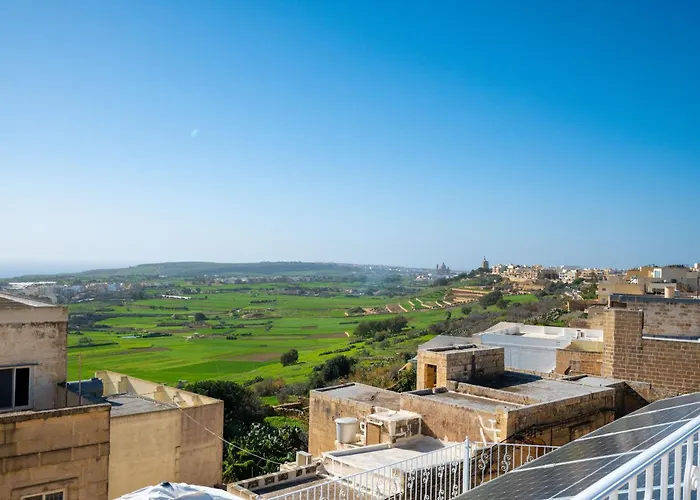 Ta' Dun Martin And Taz-zija 4* Nadur