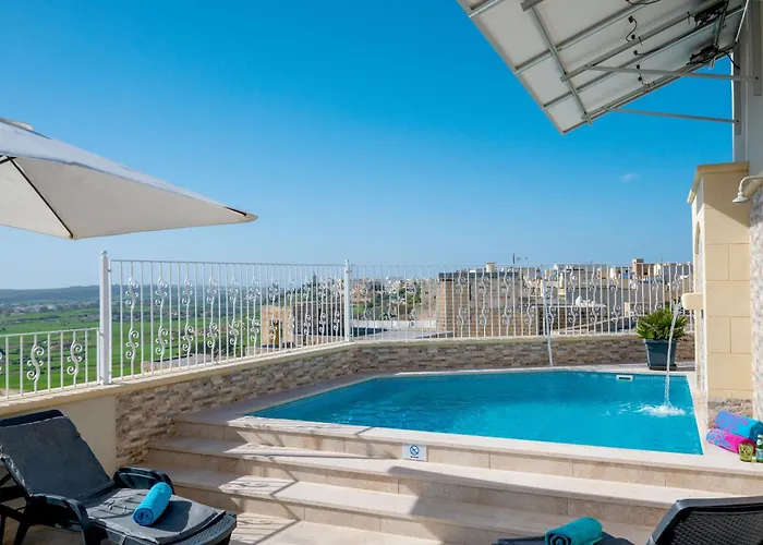 Ta' Dun Martin And Taz-zija Couette-café 4*